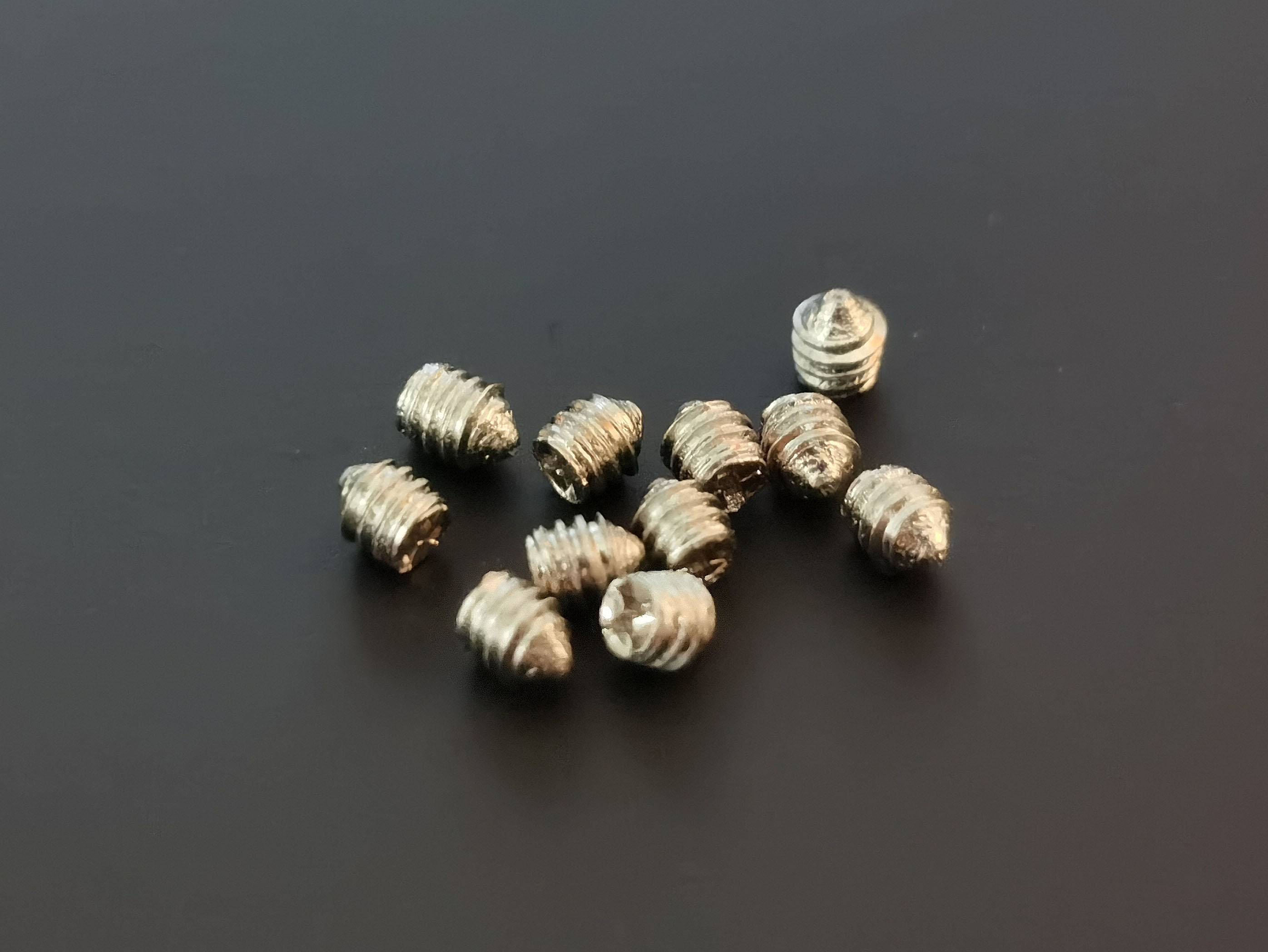 set screw for pinion (M2x2) 10 pcs - Click Image to Close